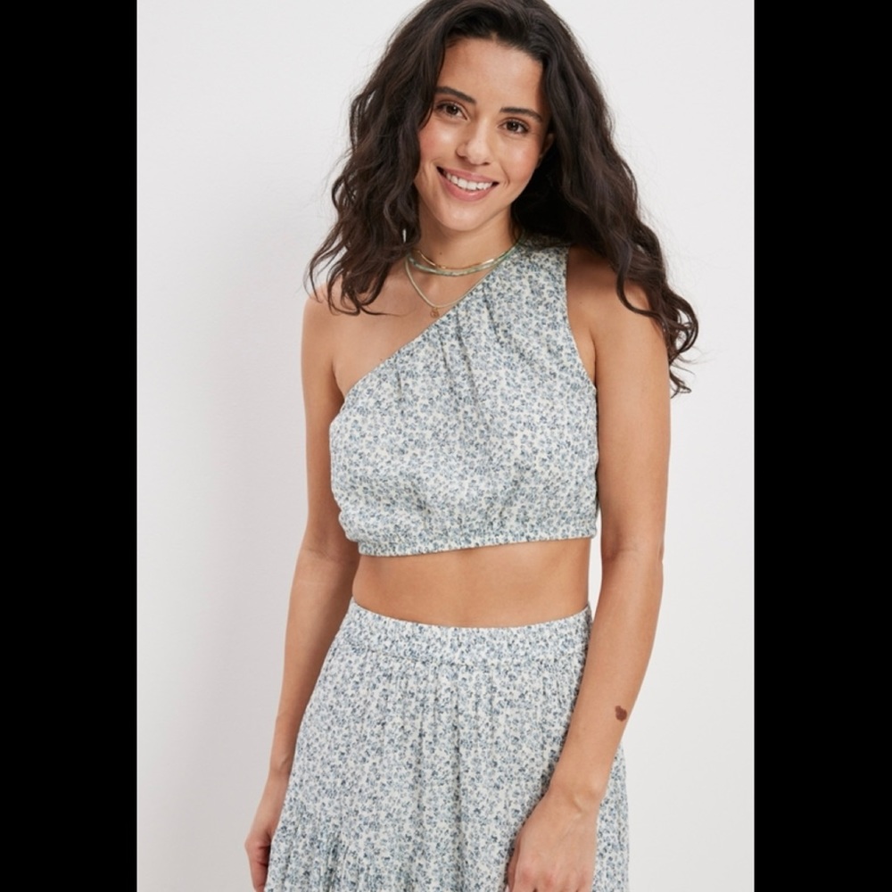 AMERICAN EAGLE Cropped One Shoulder Tank Top